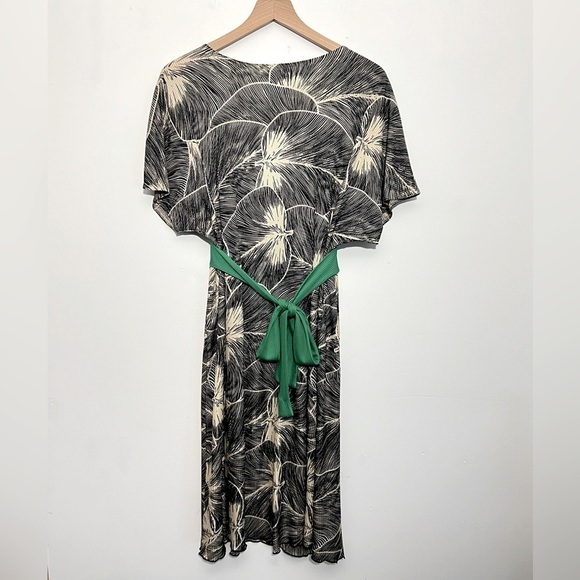 Anthropologie Maple 100% Silk Kimono Style Dress Sz S Leaf Print With Green Sash - Picture 3 of 5